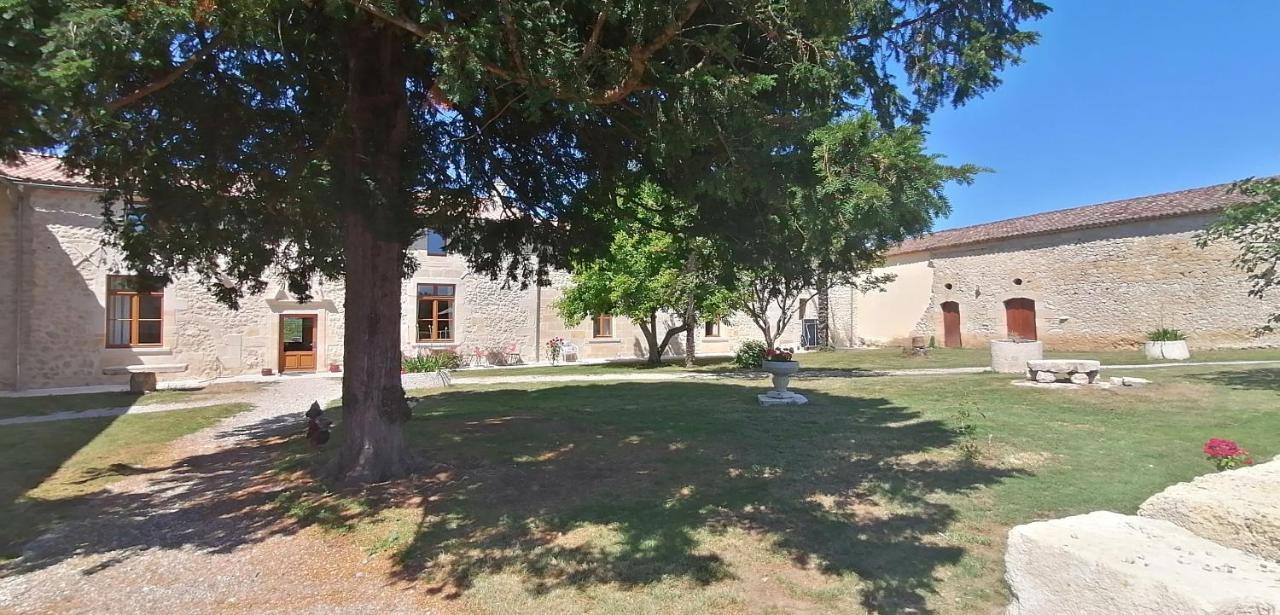 Domaine De Gaia, Piscine, Petanque, Ping Pong, Proche Saint-Emilion Bed & Breakfast Guillac  Bagian luar foto