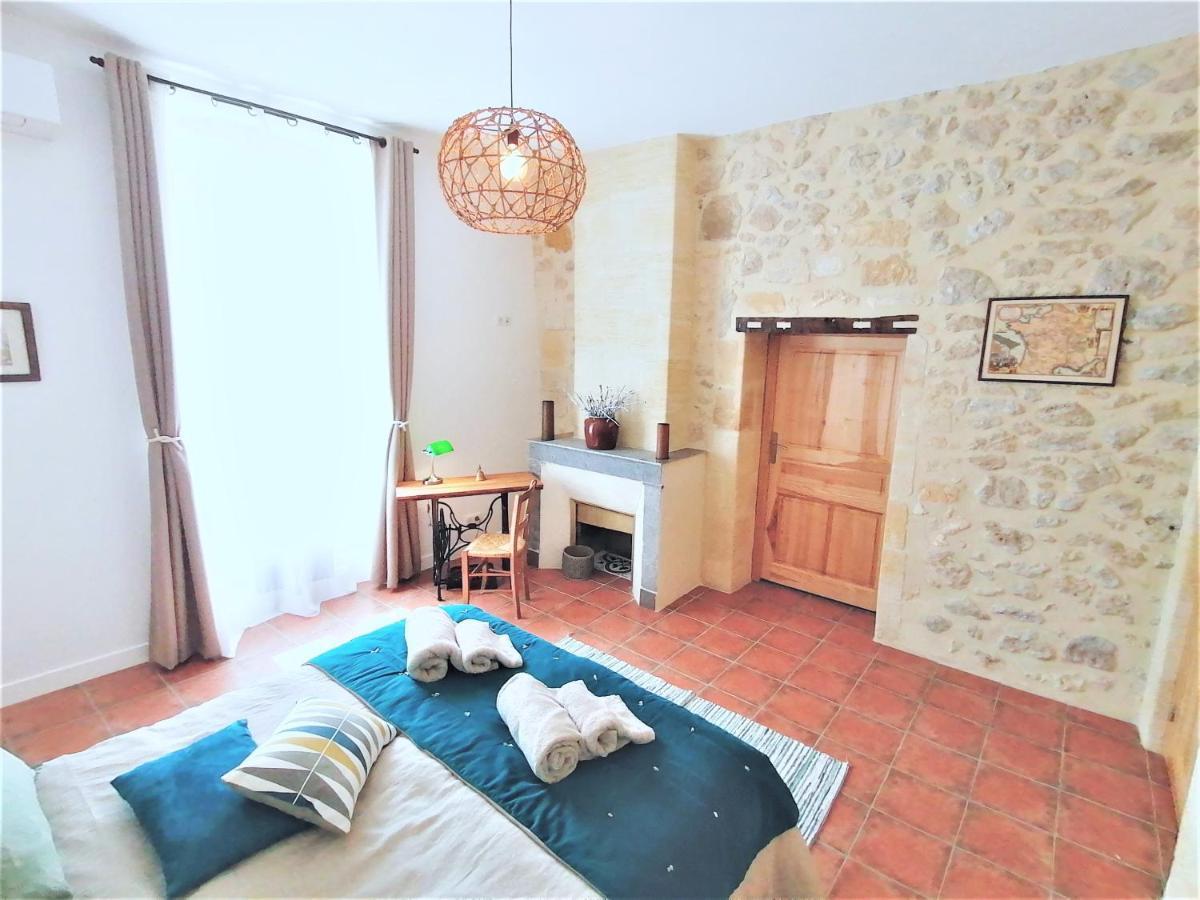 Domaine De Gaia, Piscine, Petanque, Ping Pong, Proche Saint-Emilion Bed & Breakfast Guillac  Bagian luar foto